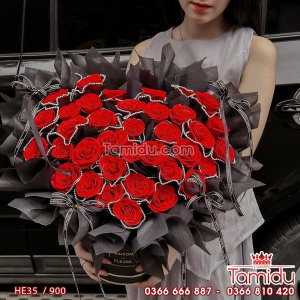 Hộp Hoa Hồng Sáp Ecuador Cắm Hình Tim Cao Cấp