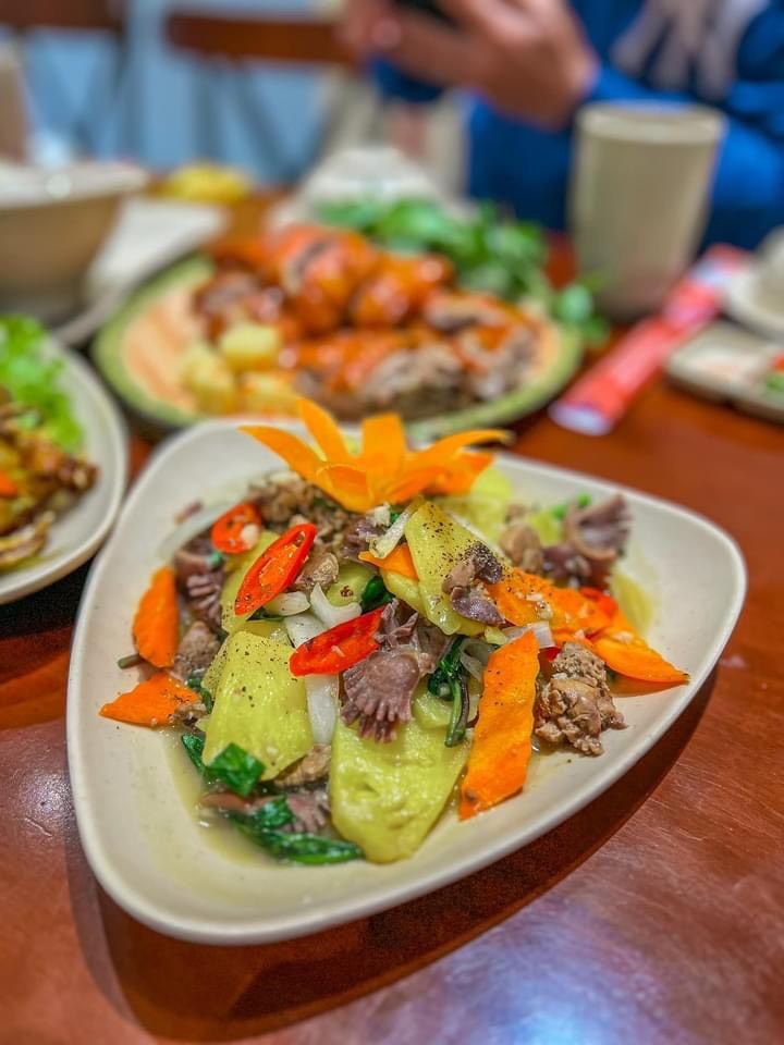 Vịt Quay Lu Đất Hoàng Ký -  Thành Công