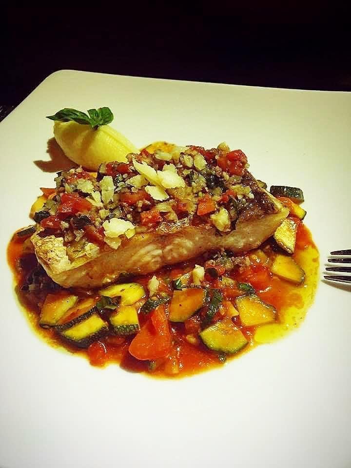 Paula's Wines - Mandarin Garden Hoàng Minh Giám