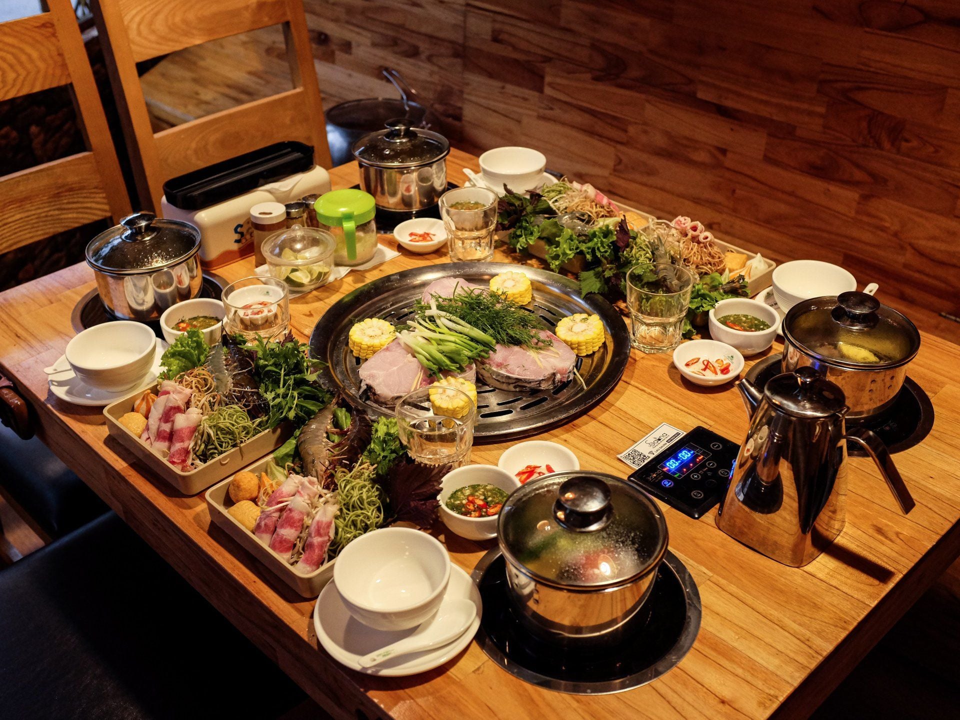 Lẩu Sauna - Nguyễn Chí Thanh