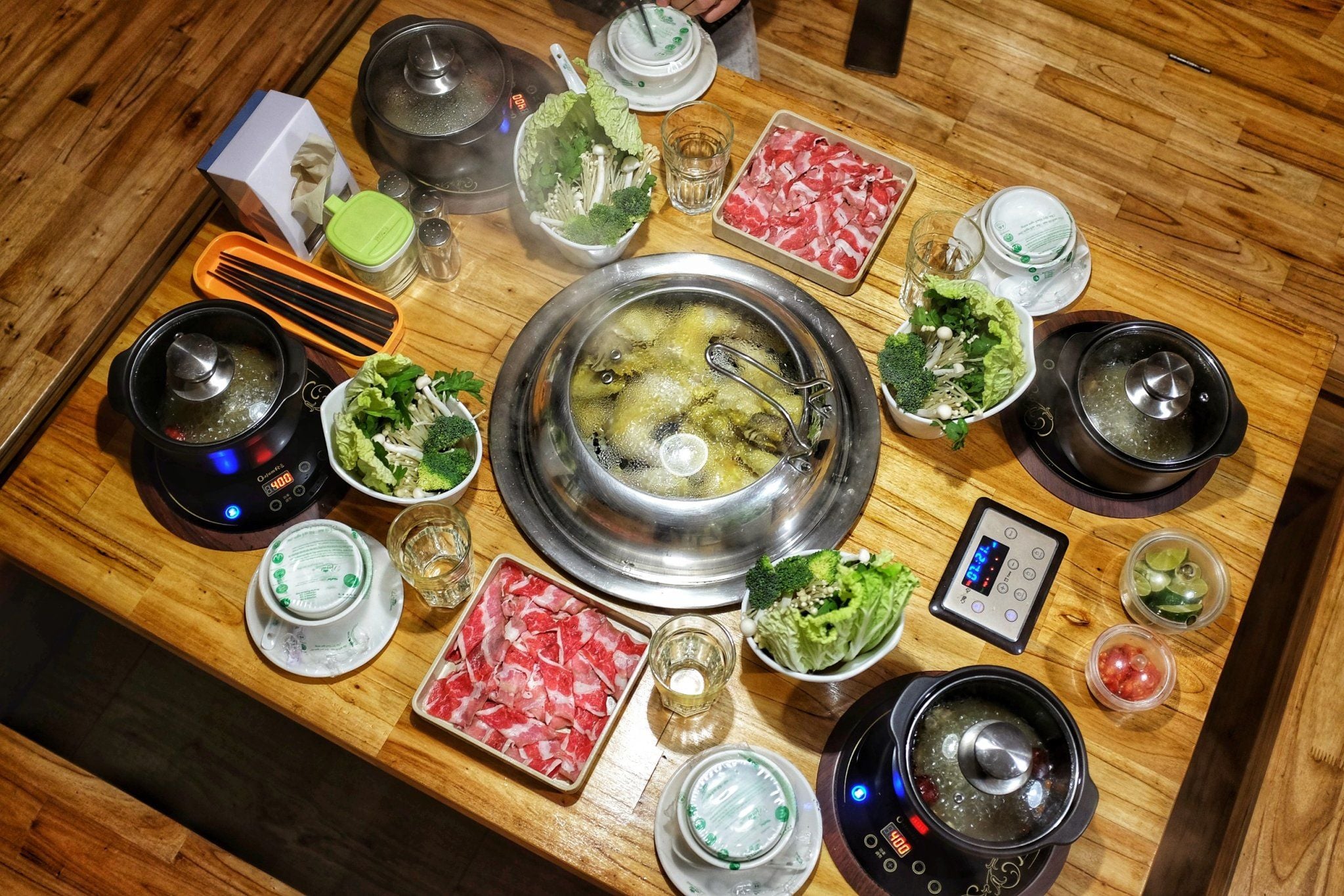 Lẩu Sauna - Nguyễn Chí Thanh