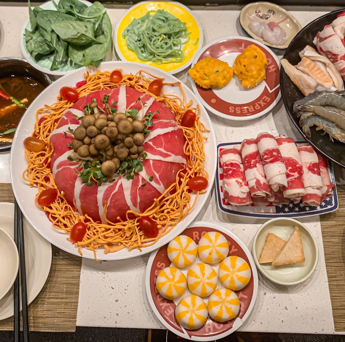 Haidilao Hotpot - Phạm Ngọc Thạch