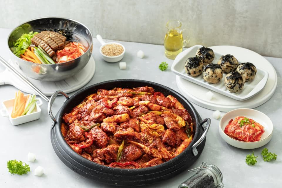 Mr.Dakgalbi - Phan Bội Châu