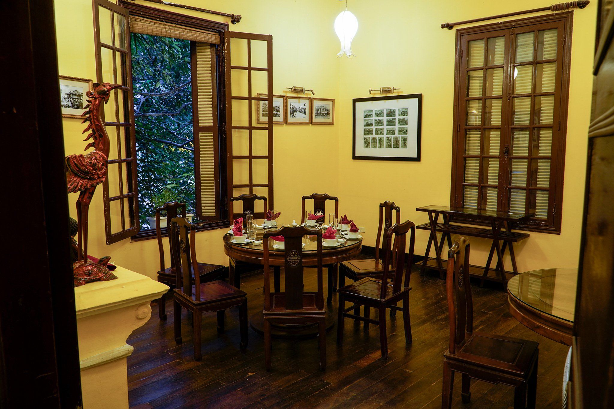 Old Hanoi Restaurant - Tôn Thất Thiệp