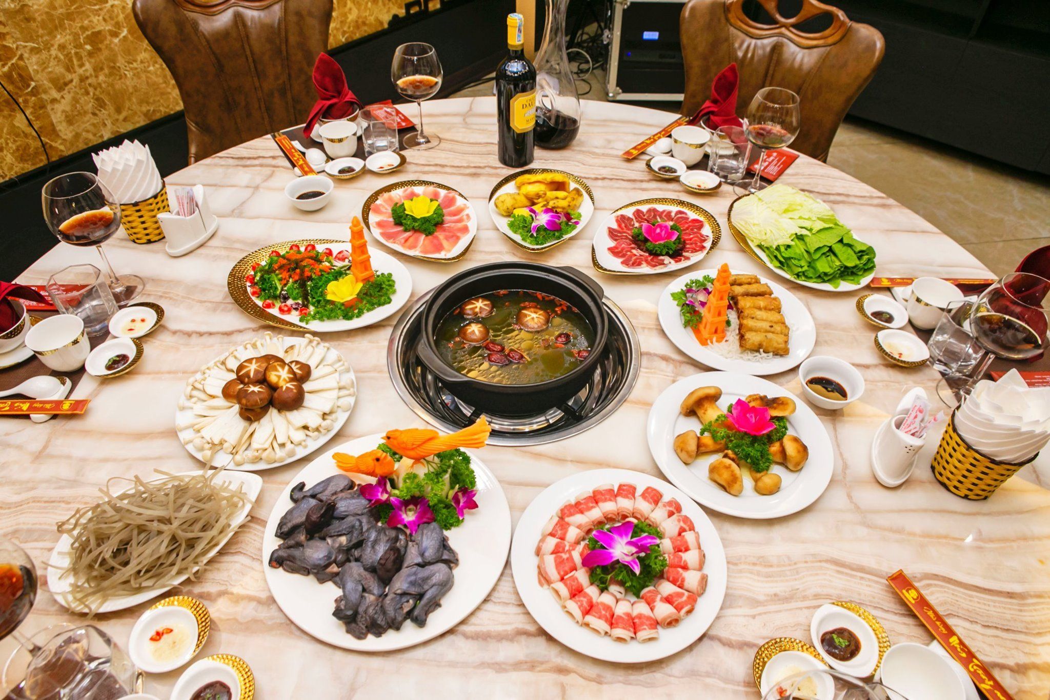 Lẩu Nấm Tràng An - Đào Tấn