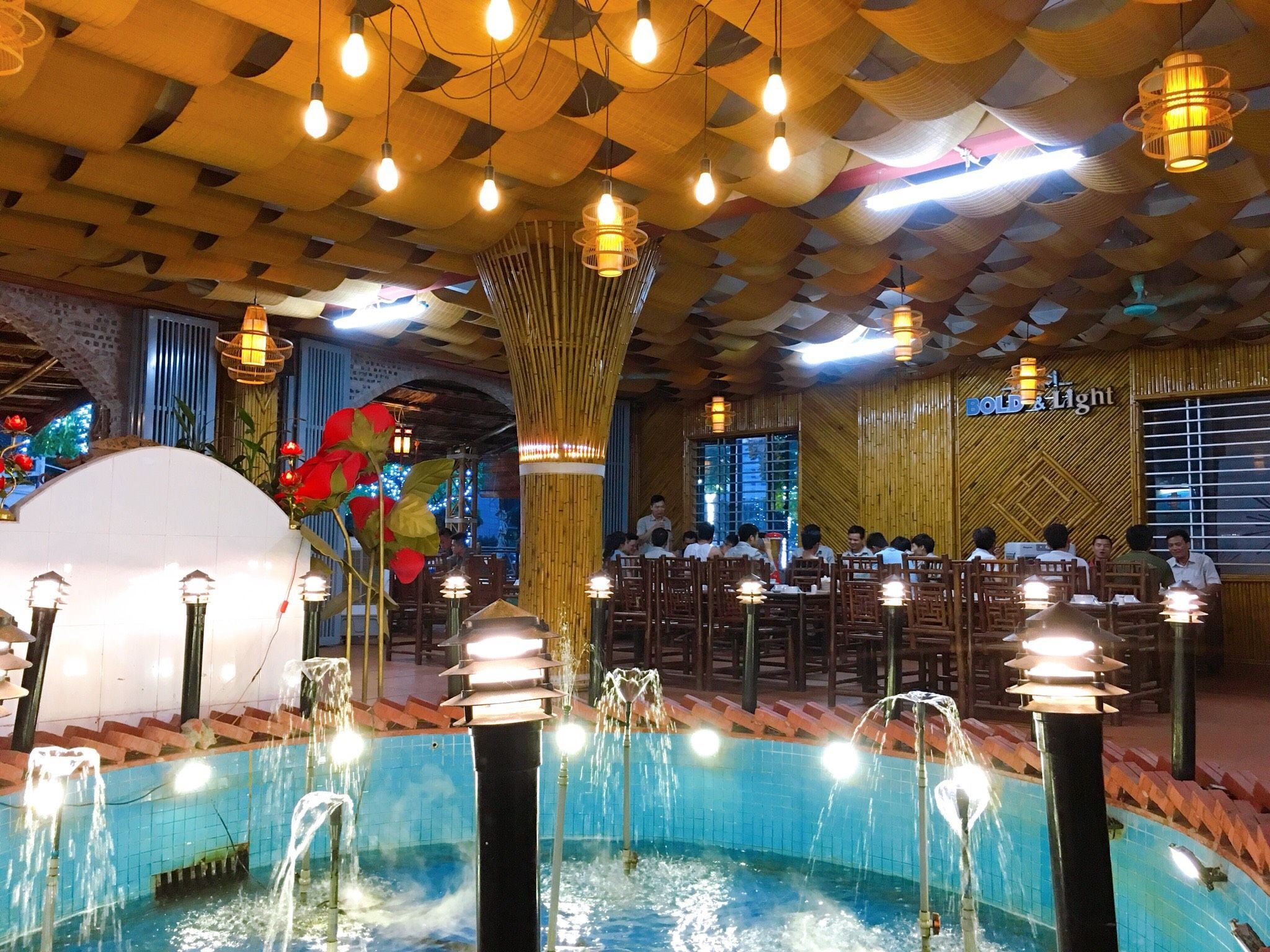 Hội Quán 1976 Trâu Kinh Bắc - Thành Thái