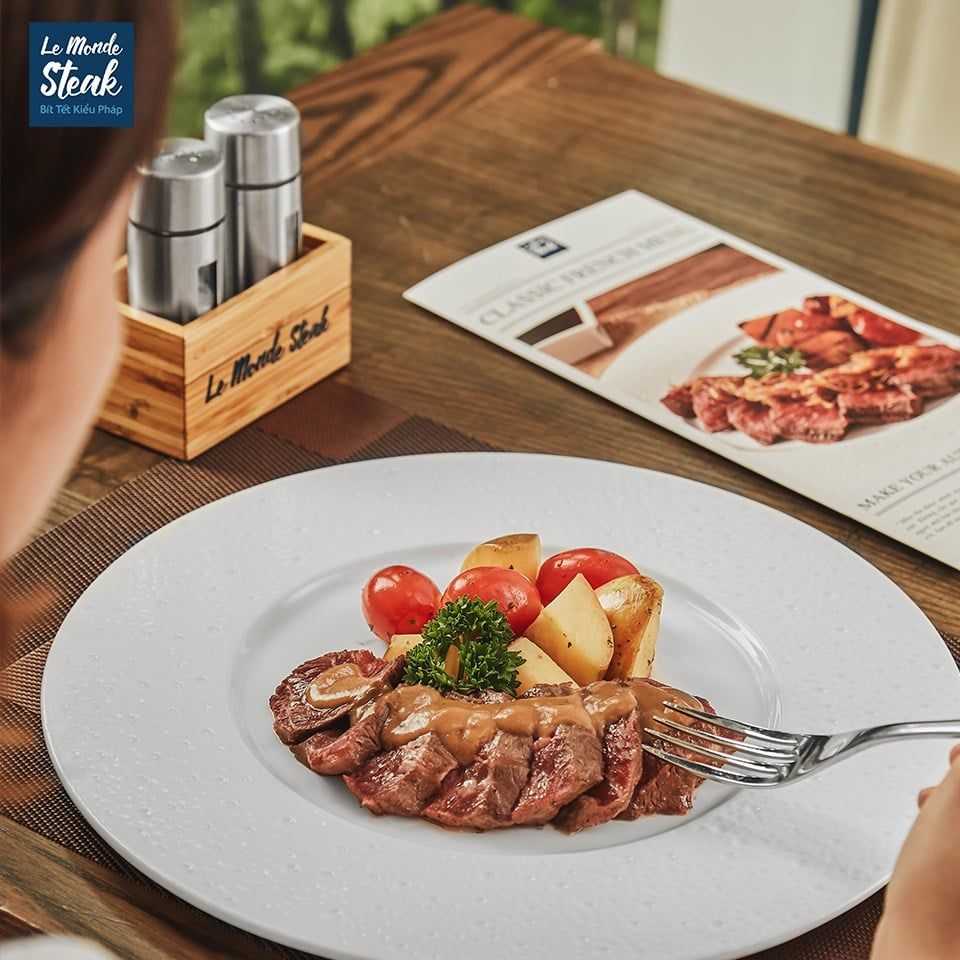 Le Monde Steak - Phan Chu Trinh