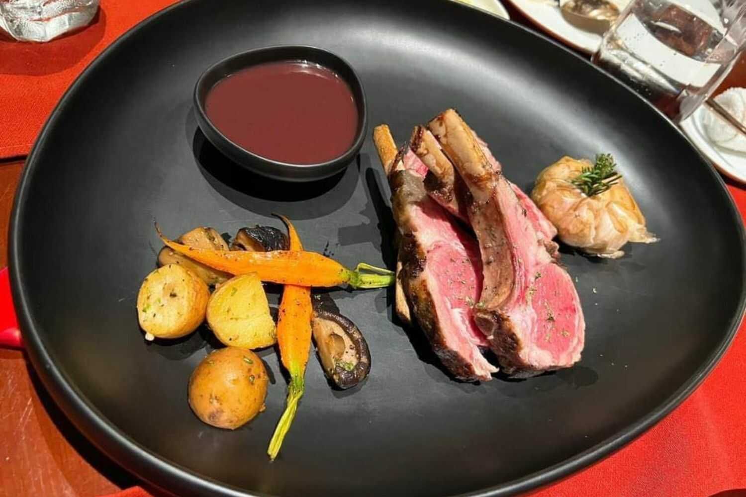 Rico Seafood & Grill - Tăng Bạt Hổ