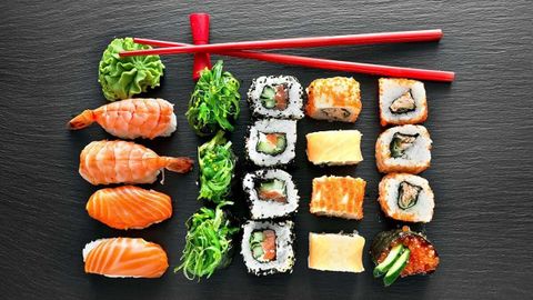 Sushi Cô Chủ Hoa Mai - Trần Hưng Đạo