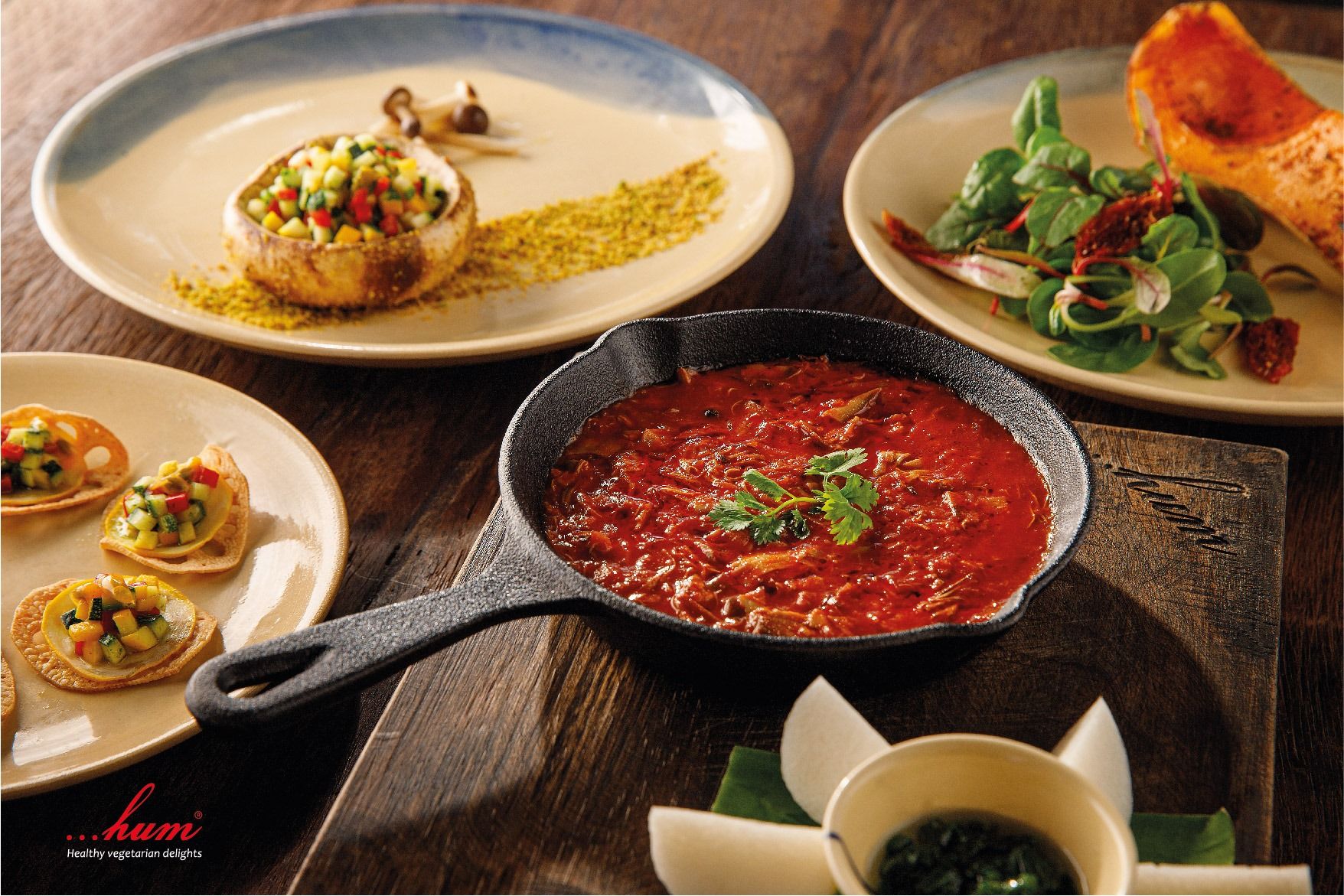 Hum Vegetarian, Café & Restaurant - Võ Văn Tần