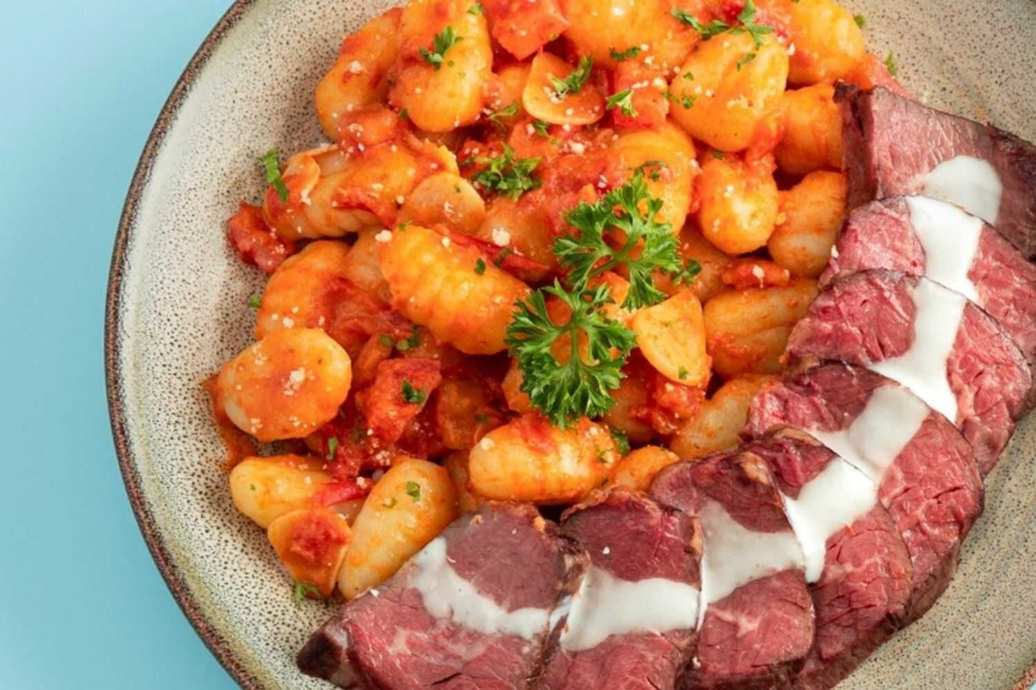 Le Monde Steak - Hoàng Cầu