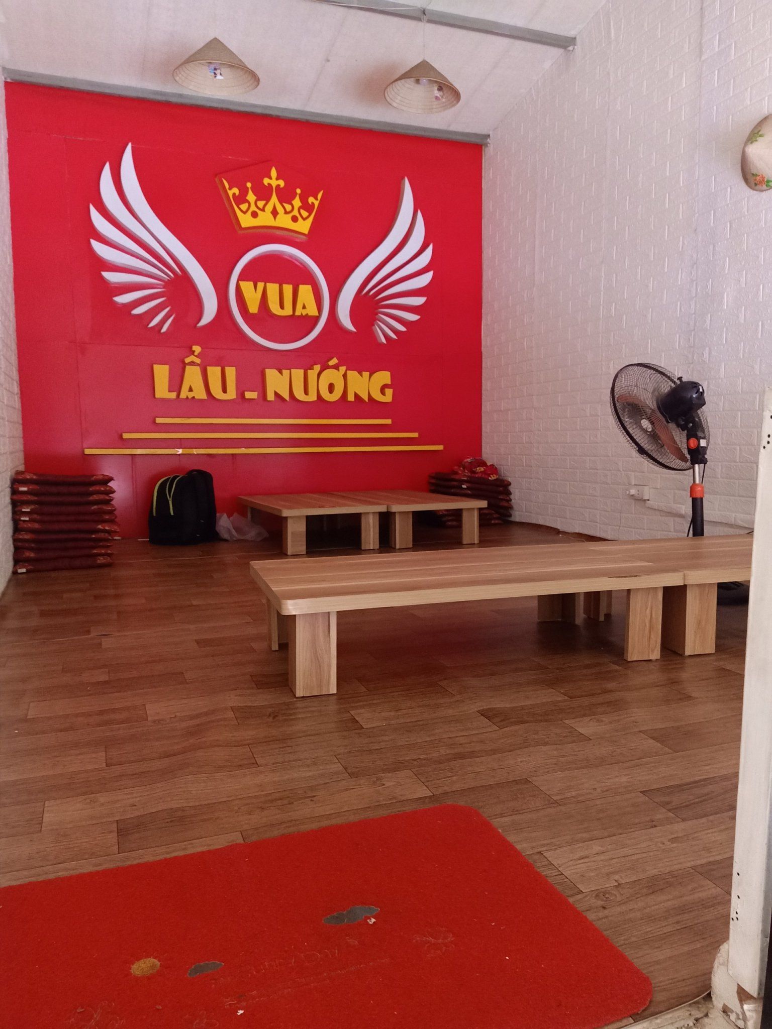 Vua Lẩu Nướng - Triều Khúc