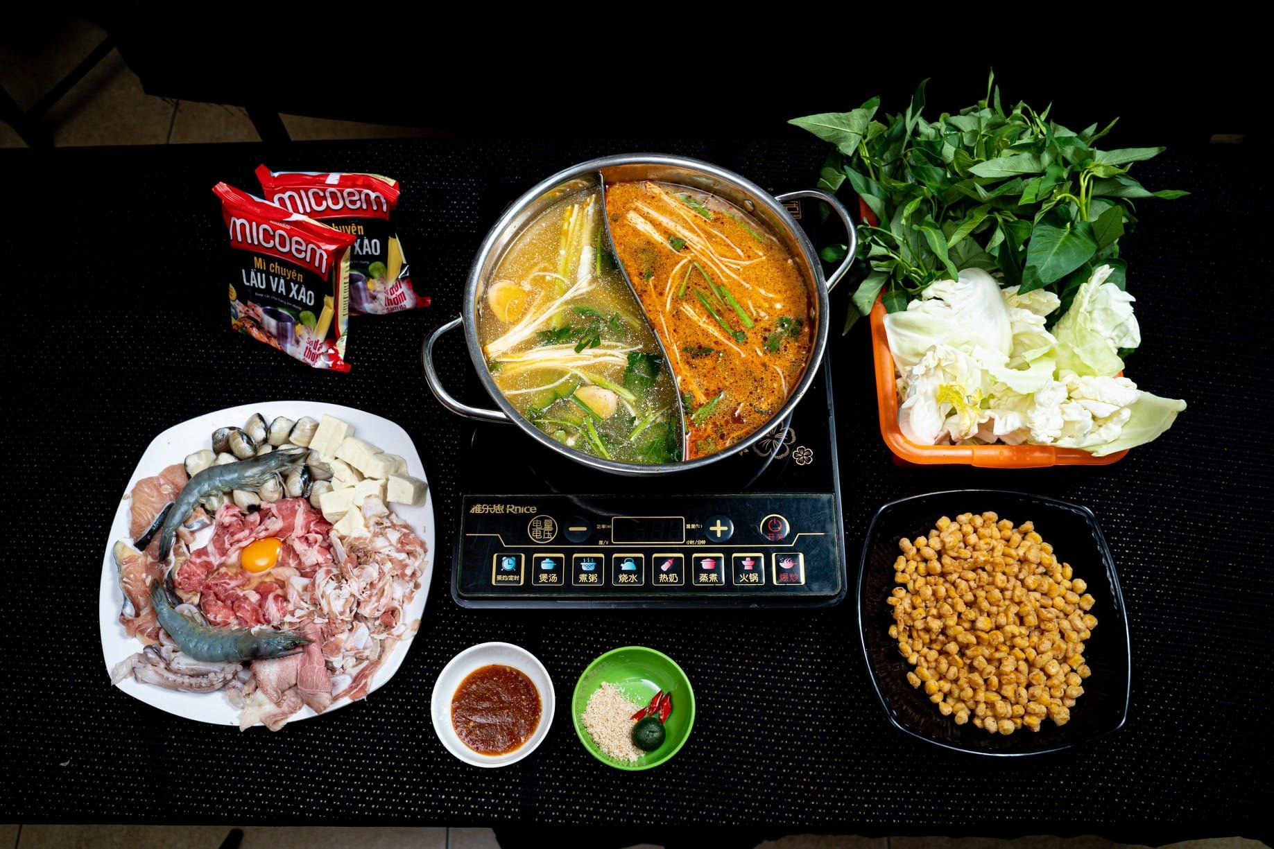 Đèn Lồng Quán - 2 Thái Phiên