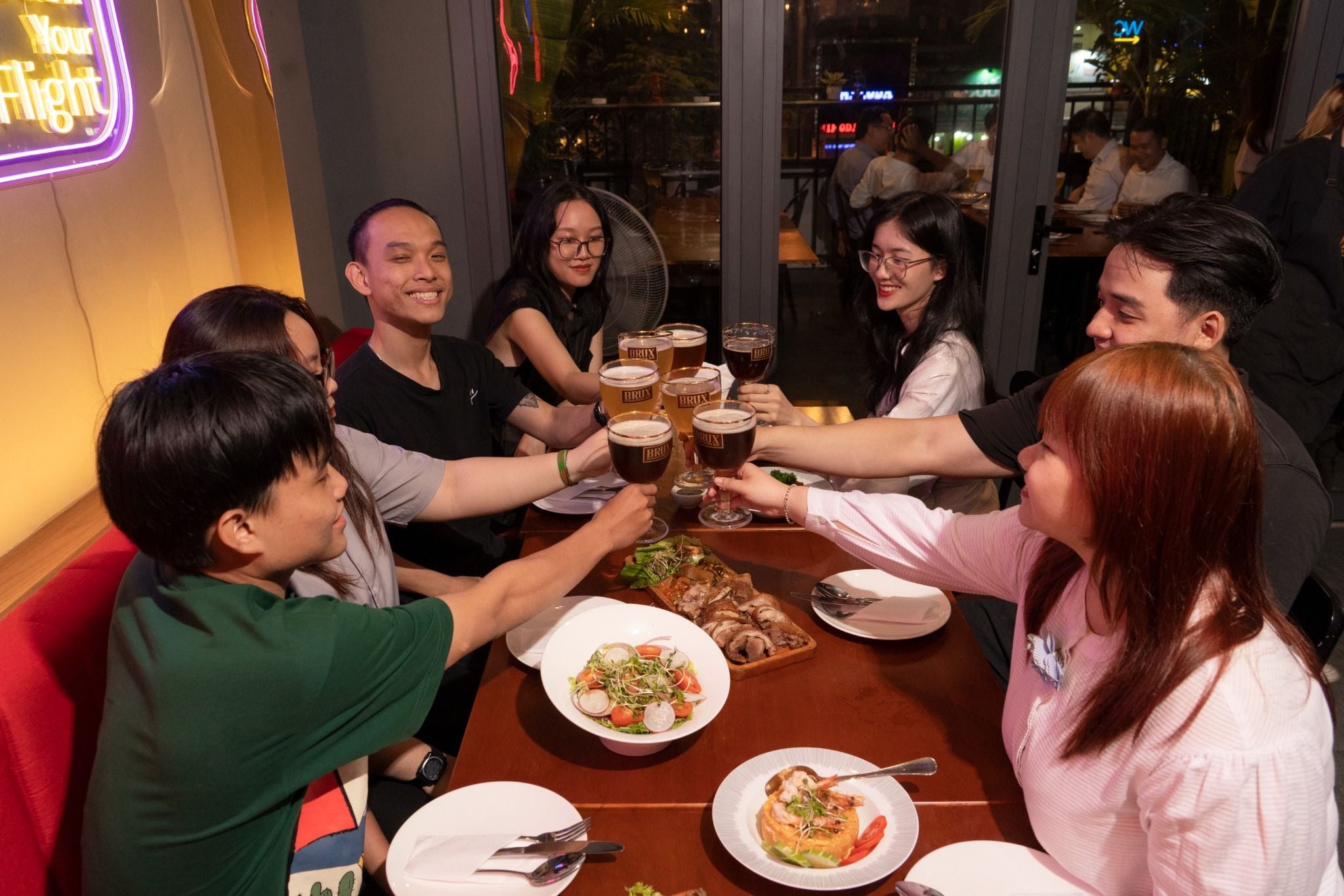 Brux Belgian Capital Beer - Trần Quốc Hoàn