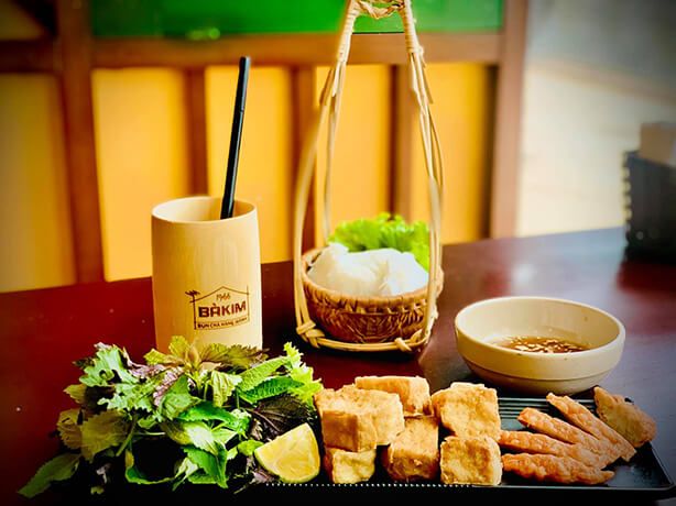 Bà Kim - Bún Chả Hàng Mành - Lê Thánh Tôn