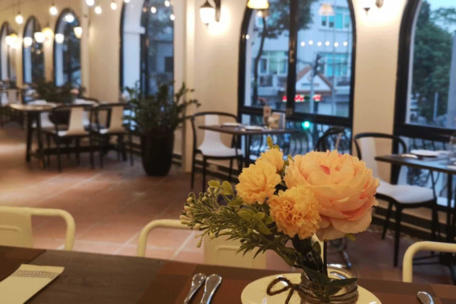 Le Monde Steak - Trung Hòa