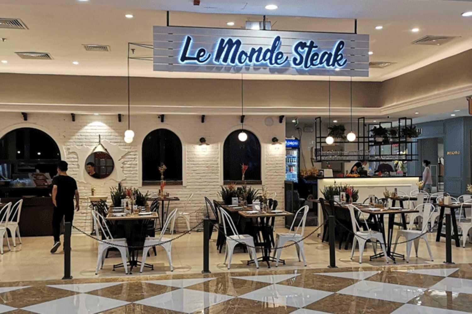 Le Monde Steak - Minh Khai