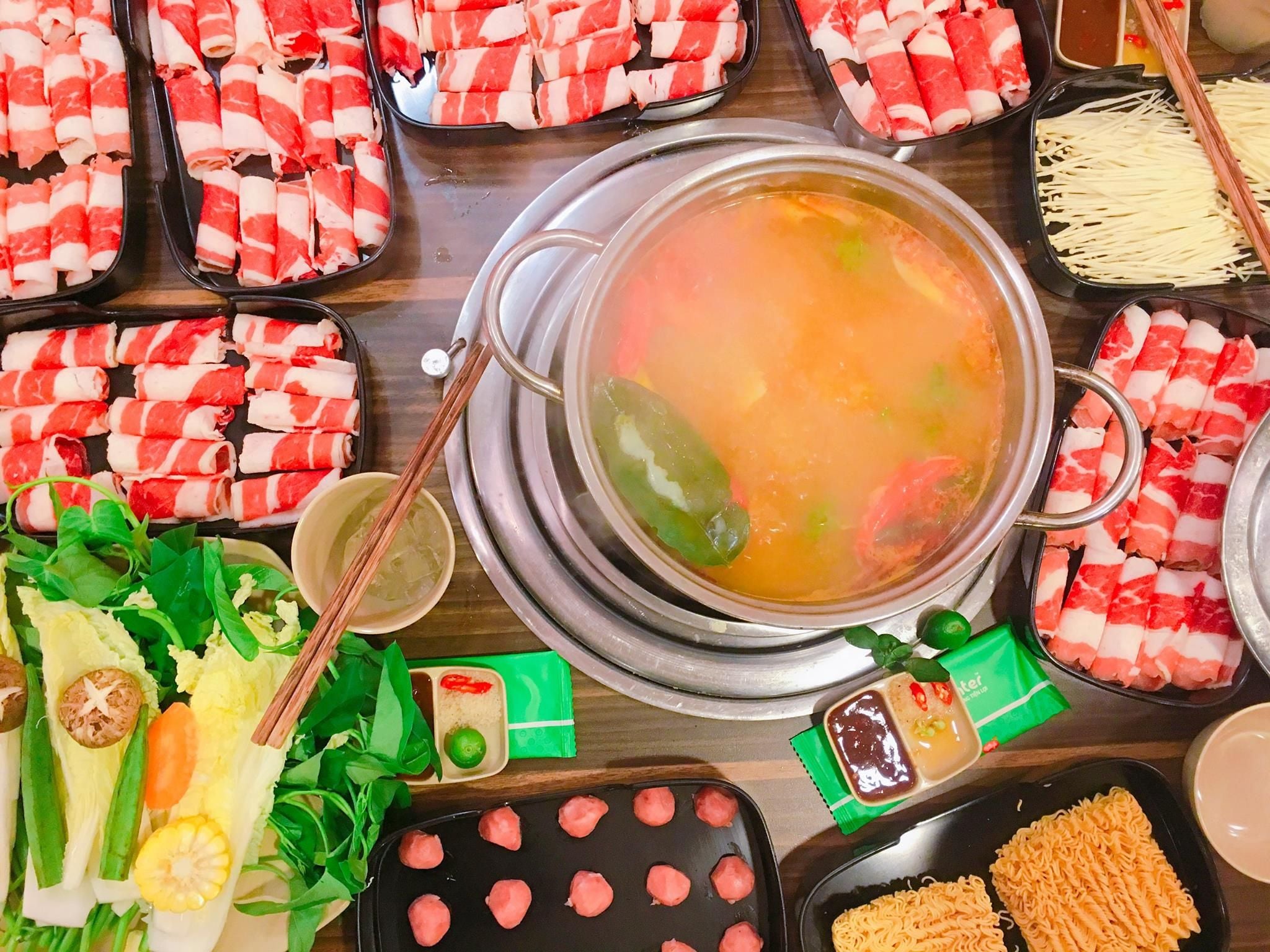 Food Street - Quang Trung