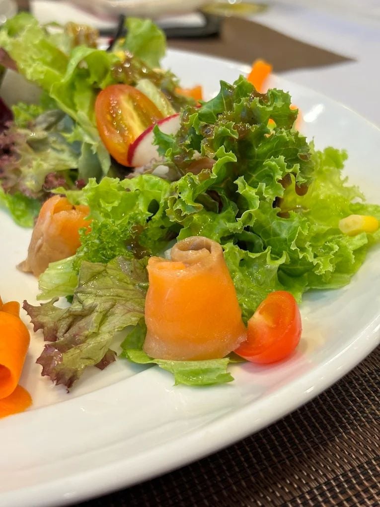Sline Restaurant - 59 Lâm Hoằng