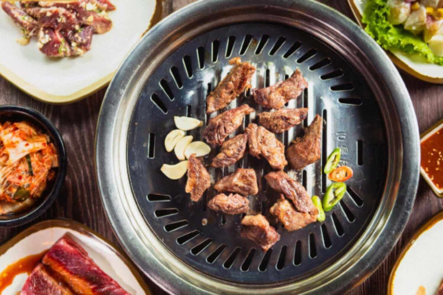 Gogi House - Lạc Long Quân