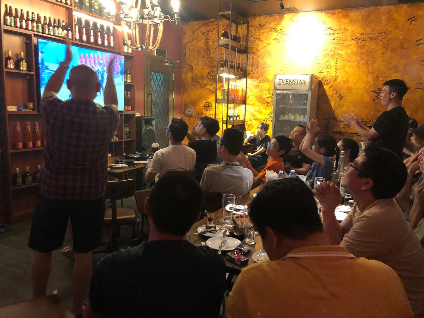 Evenstar Craft Beer Pub - Bà Triệu