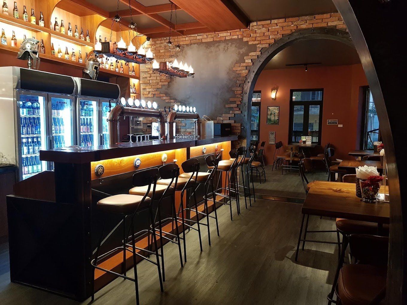 Evenstar Craft Beer Pub - Bà Triệu