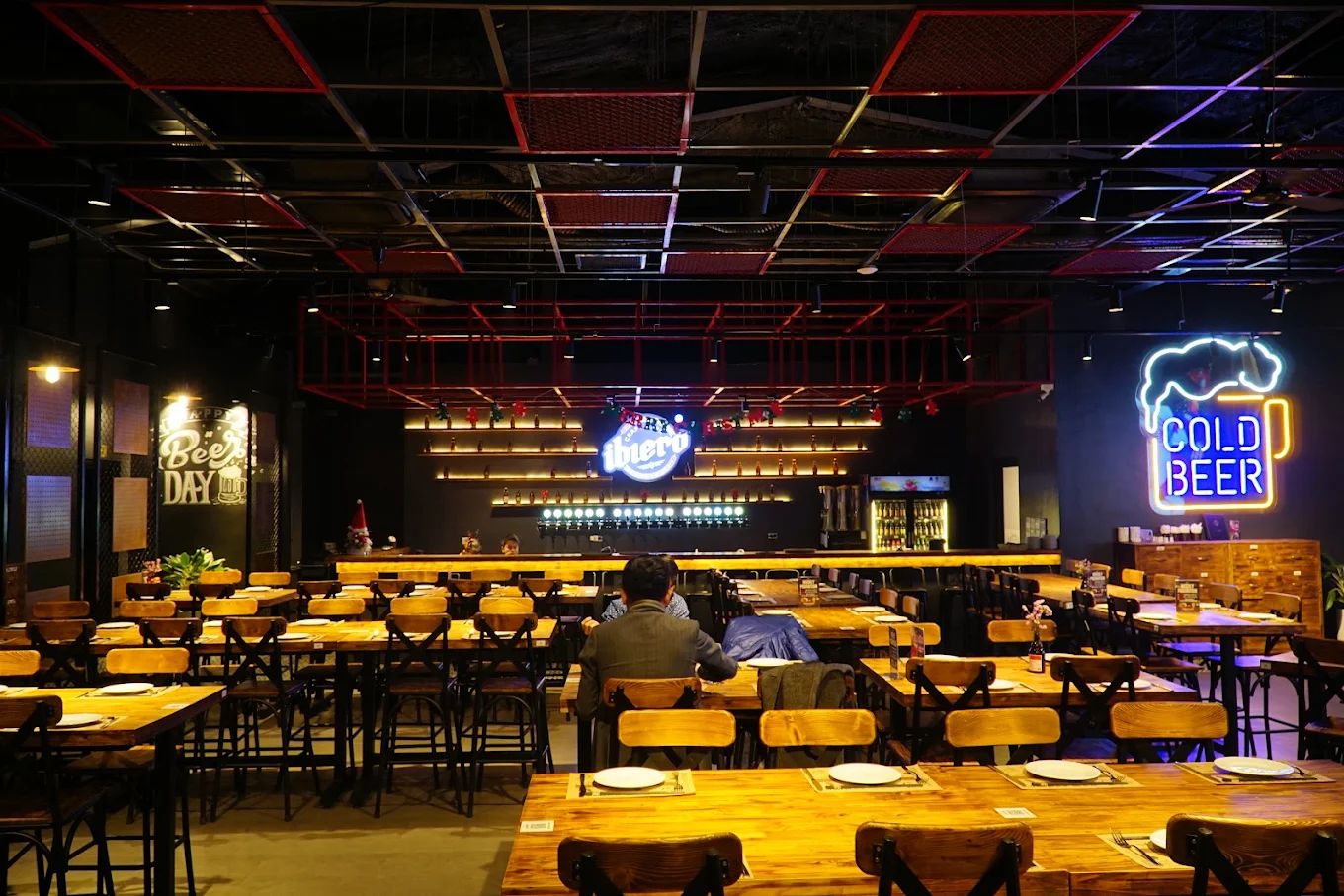 Ibiero Beer Club - Minh Khai