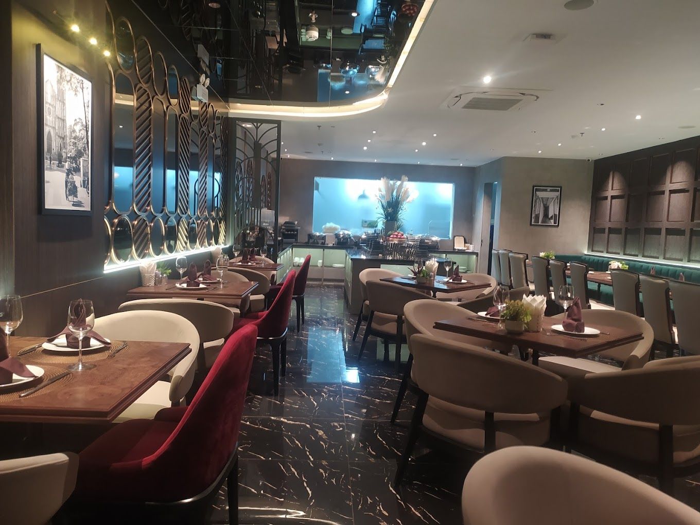 Best4U Premium Restaurant - 21 Lương Ngọc Quyến