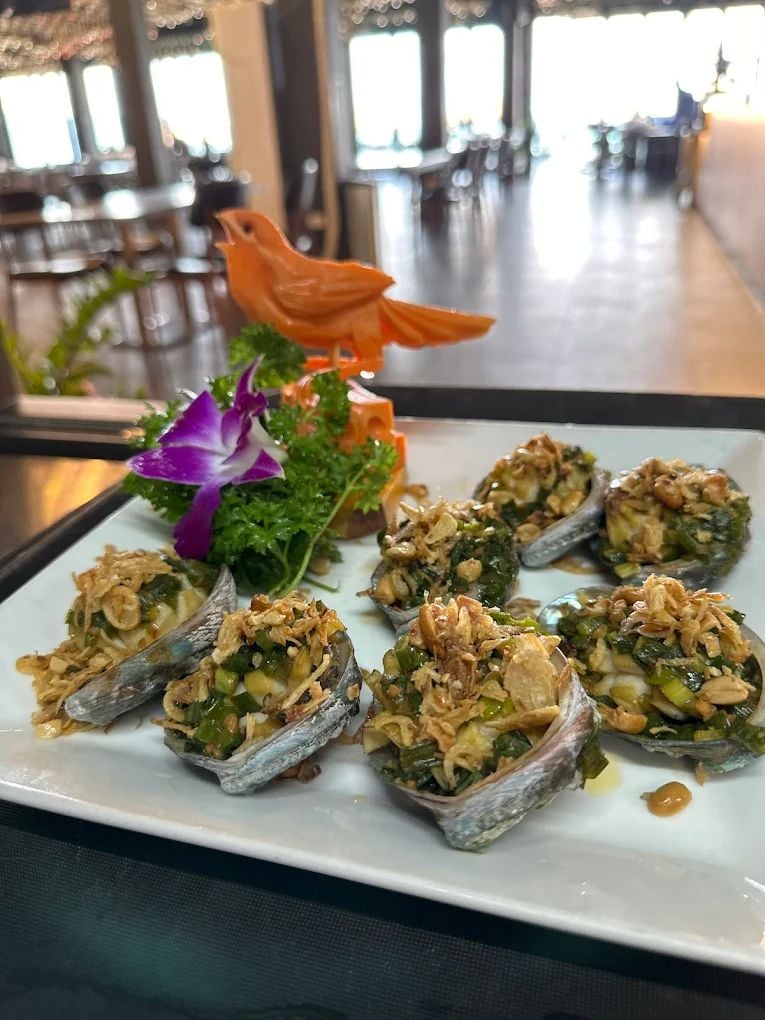 Muối Biển Seafood - 51 Võ Nguyên Giáp