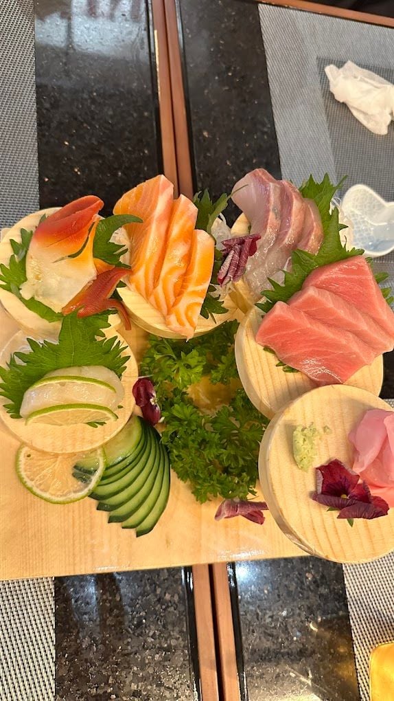 Mutsumian Omakase - 15/1 Lê Thánh Tôn