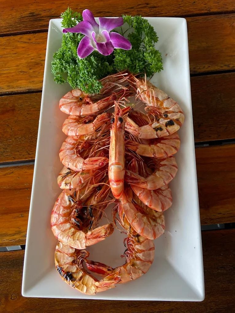 Muối Biển Seafood - 51 Võ Nguyên Giáp