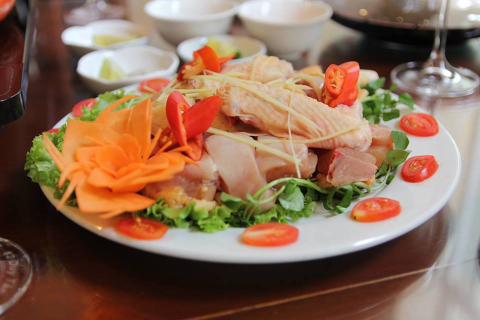 2V Restaurant - Trần Quý Kiên