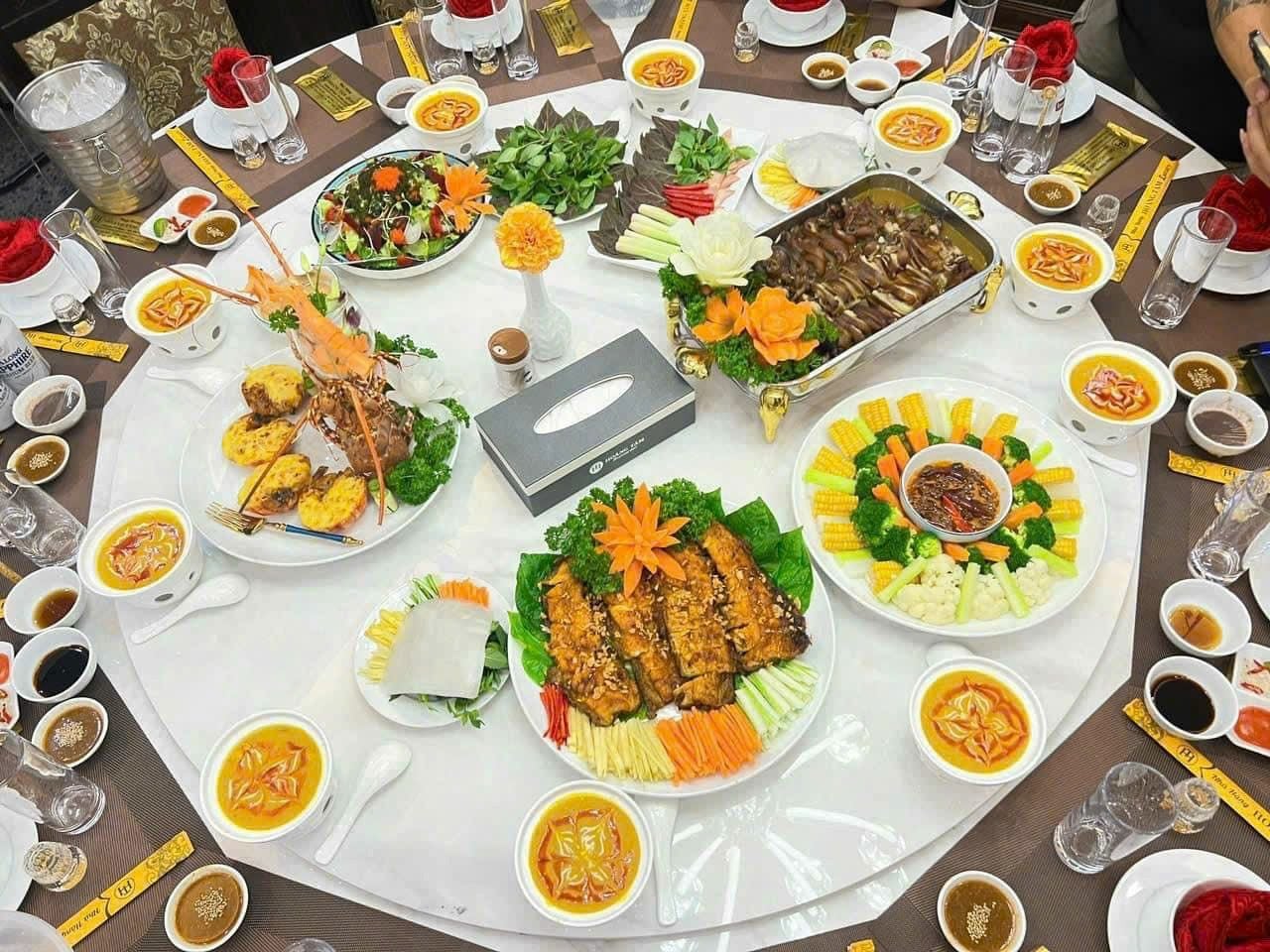 Hoàng Tâm - 368 - 268 Hạ Long