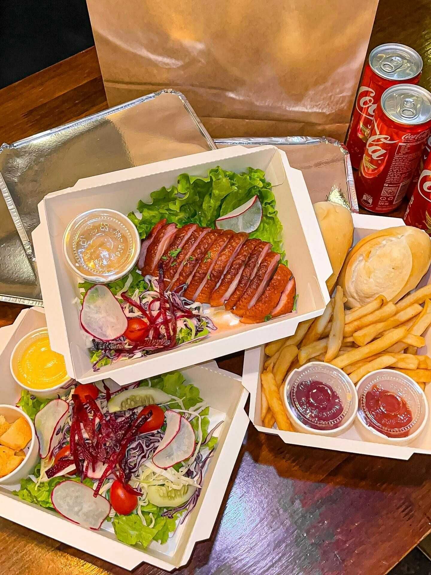 Family Steak House - Văn Cao