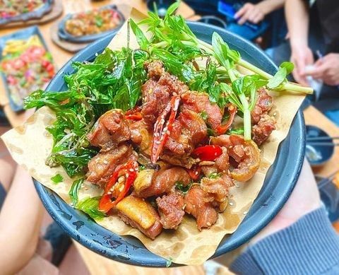 Lẩu Bò Tự Do - Khúc Thừa Dụ