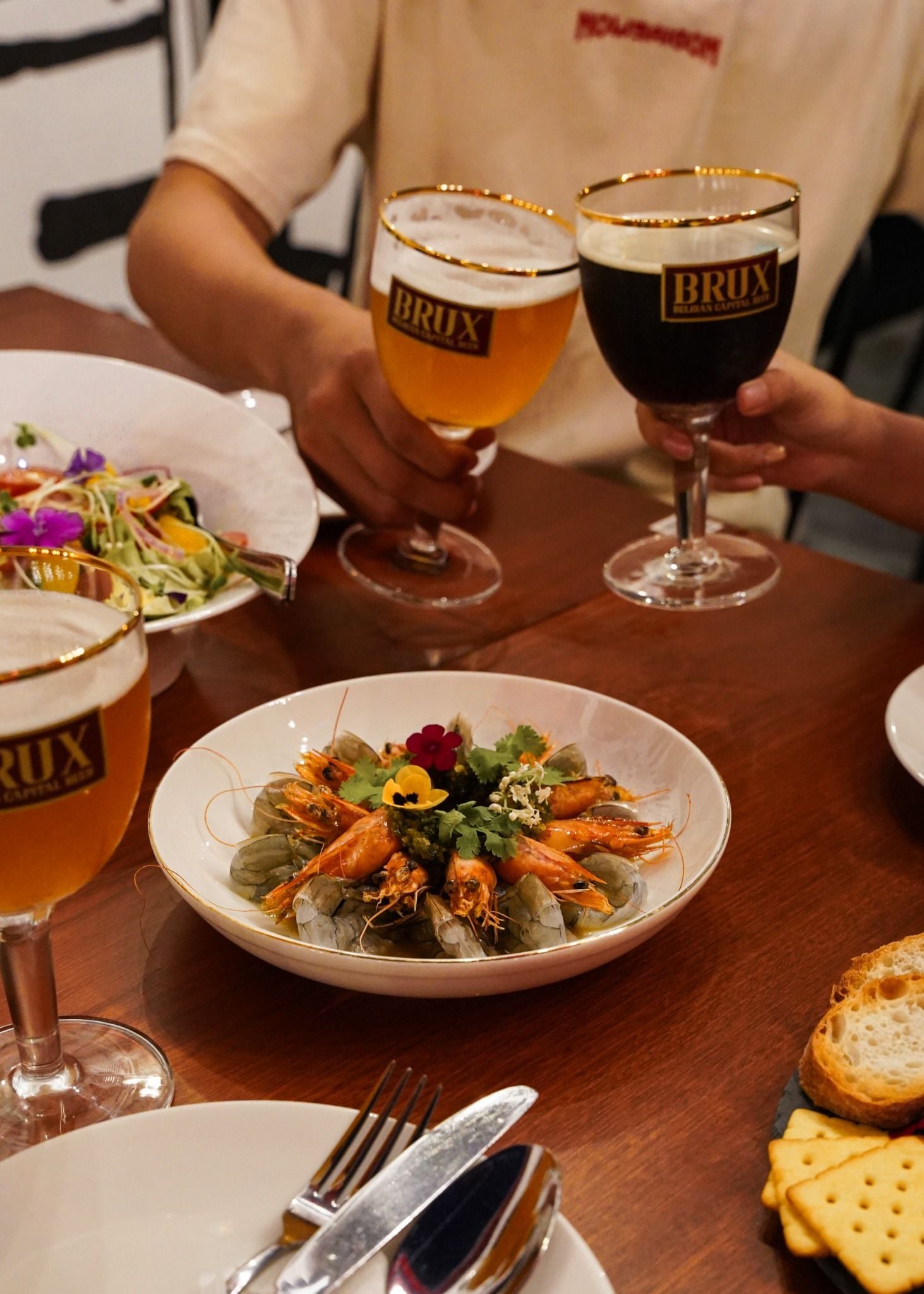 Brux Belgian Capital Beer - Trần Quốc Hoàn