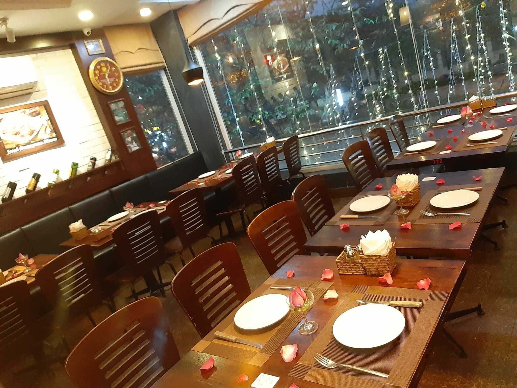 Family Steak House - Văn Cao