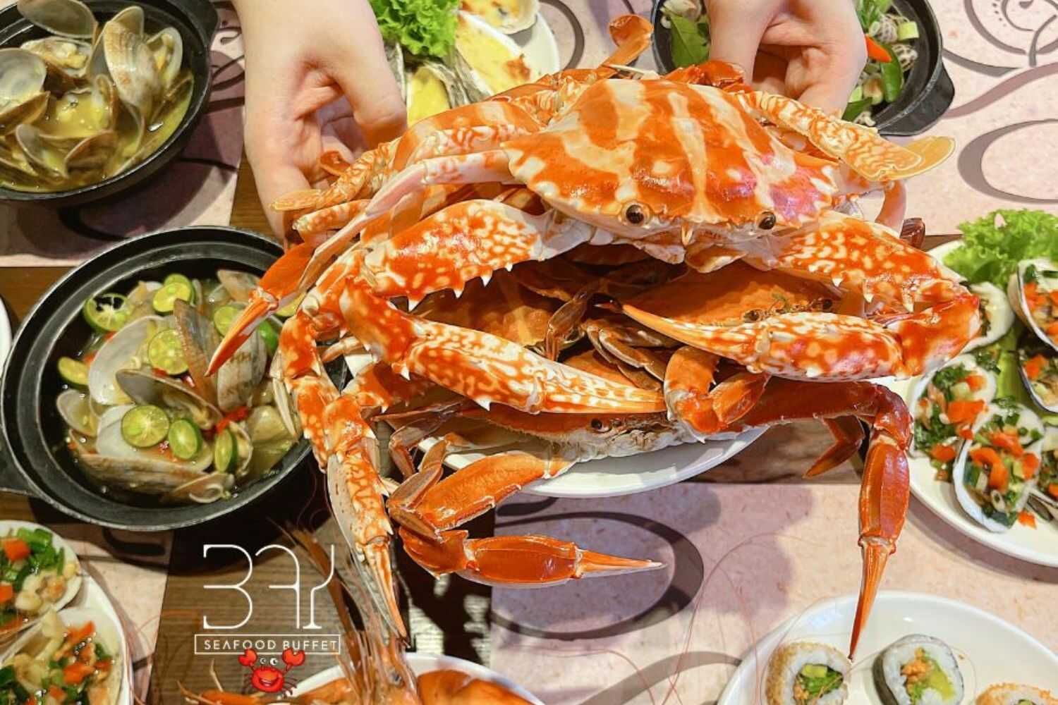 Bay Seafood Buffet - Hoàng Ngân