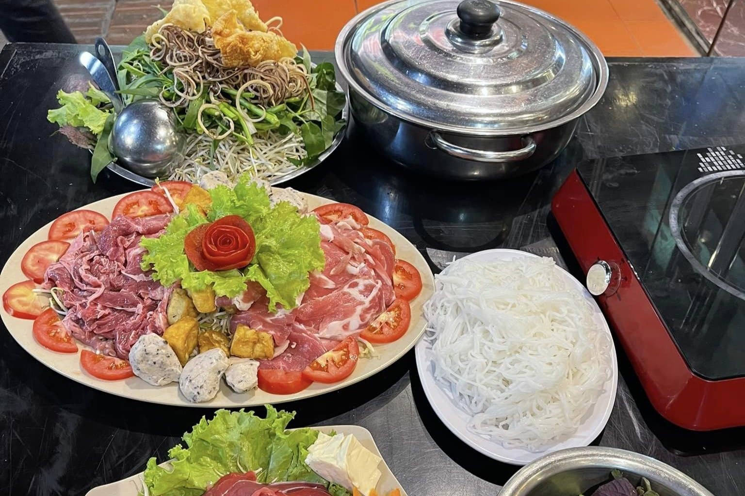 Hải Yến - KBT Ngoại Giao Đoàn
