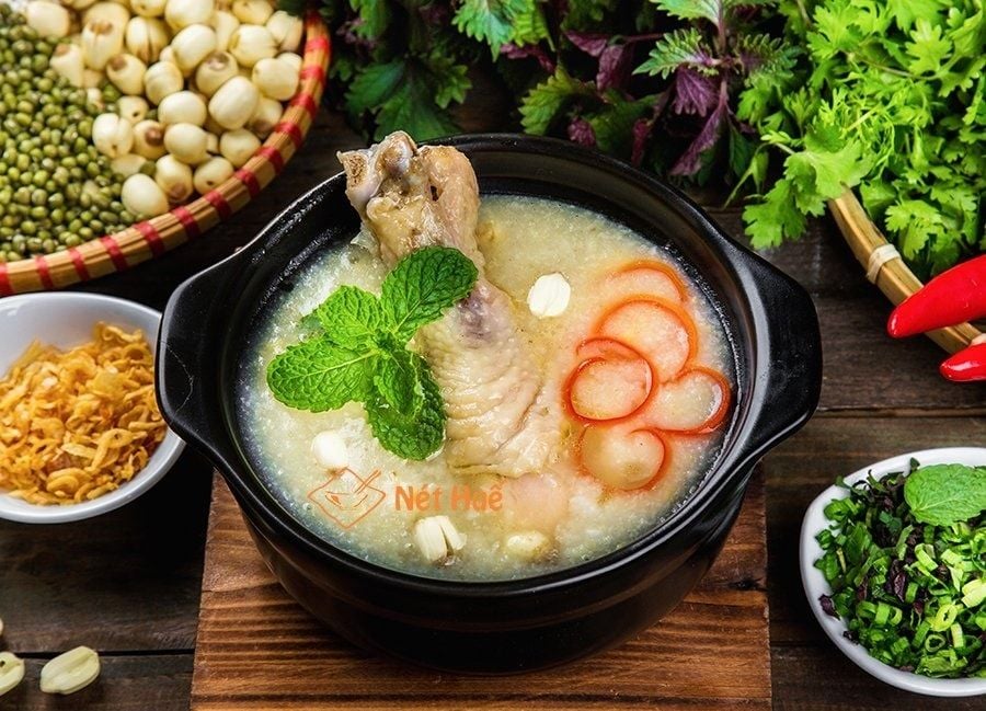 Nét Huế - Ngã tư Nguyễn Văn Huyên