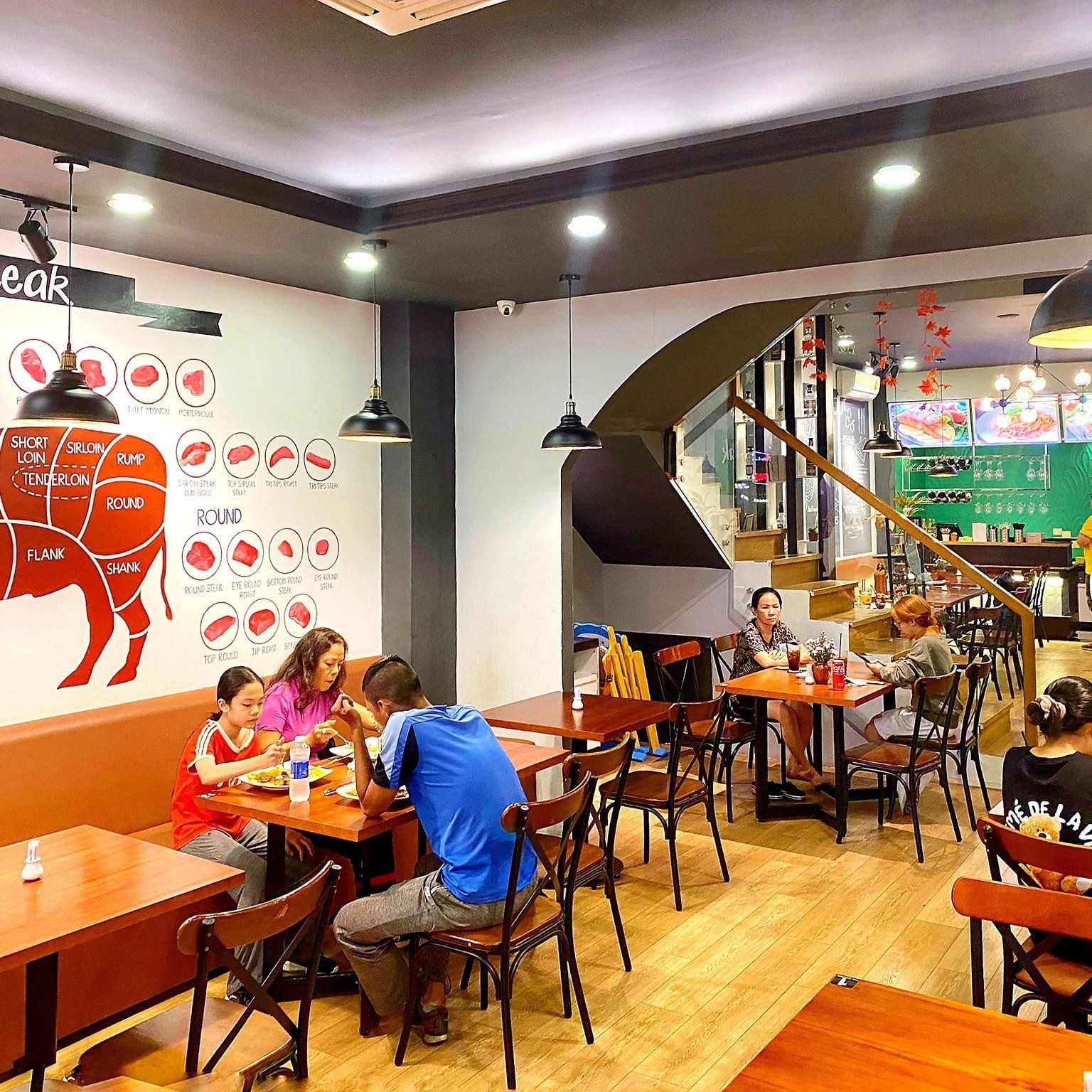 Thế giới Steak - Tân Sơn Nhì