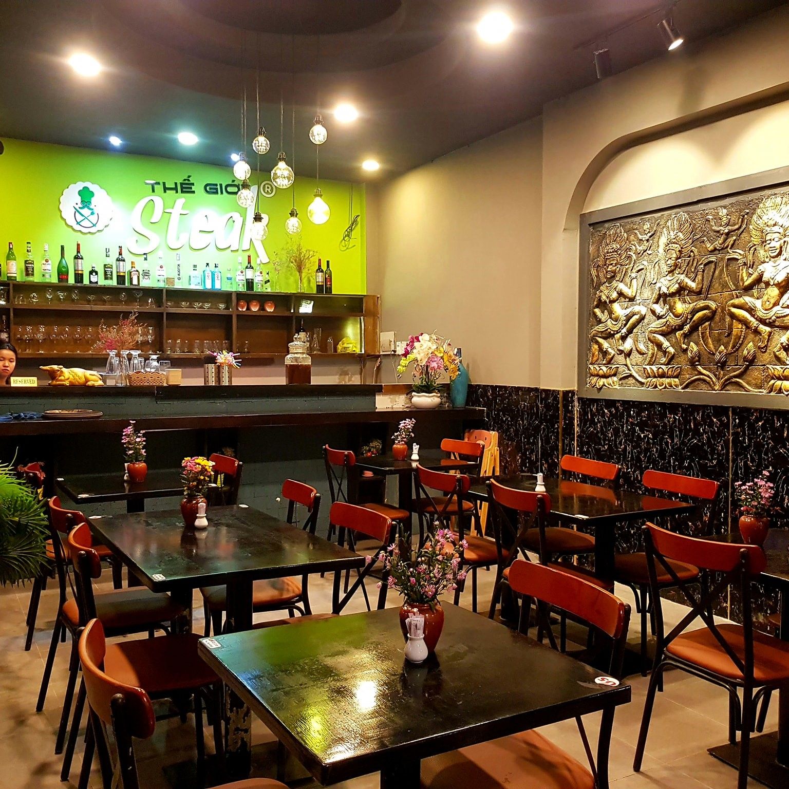 Thế giới Steak - Nguyễn Gia Trí
