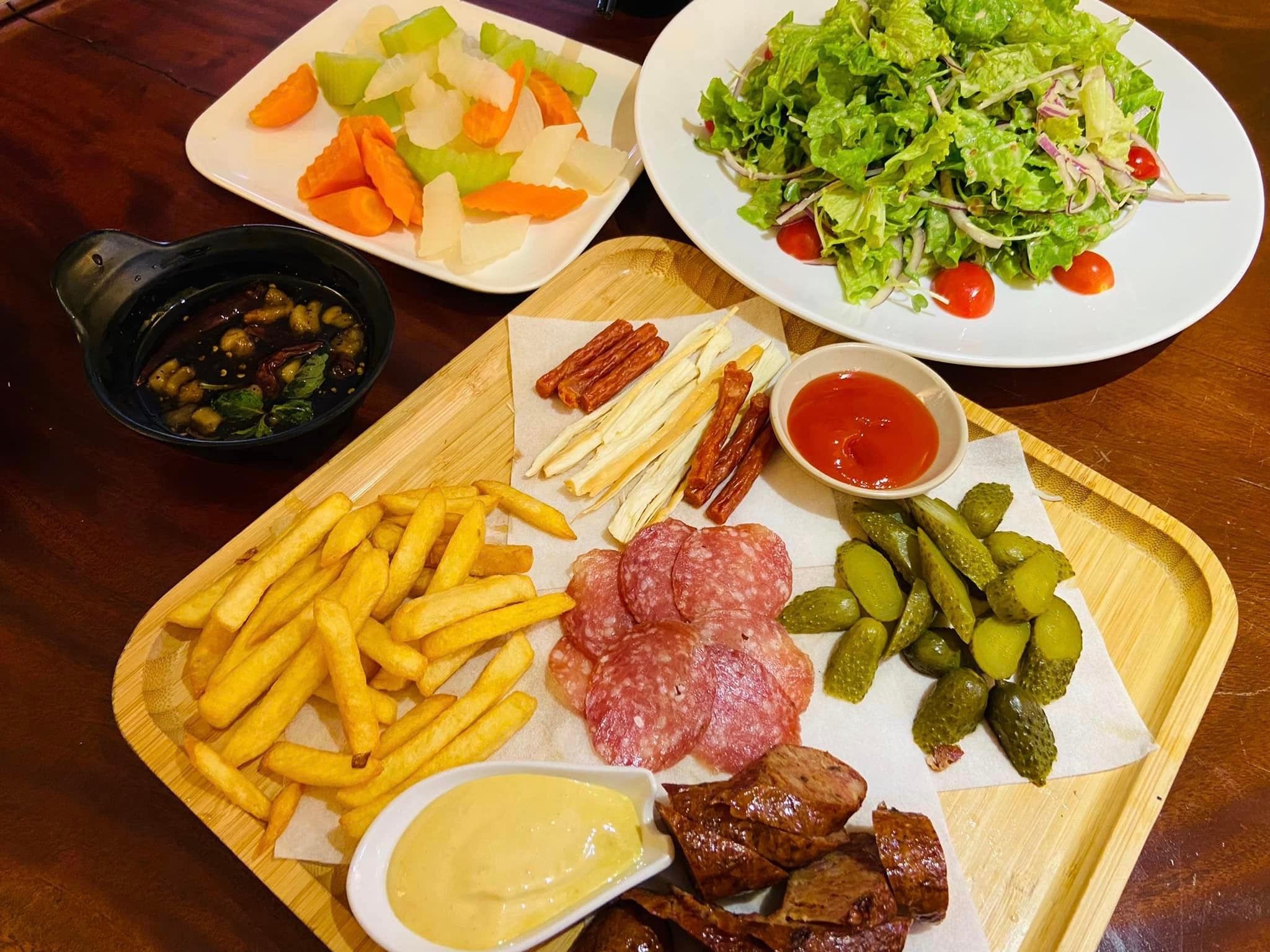 Container Craft Beer - 56 Đào Tấn