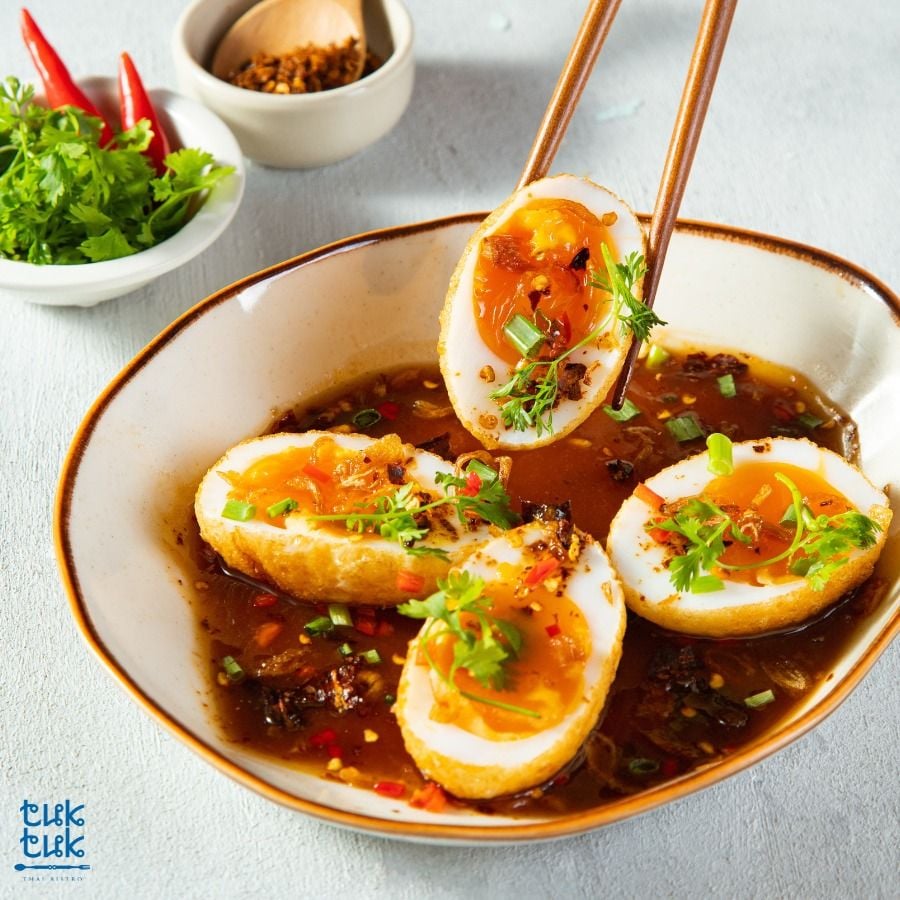 Tuktuk Thai Bistro - Lý Tự Trọng