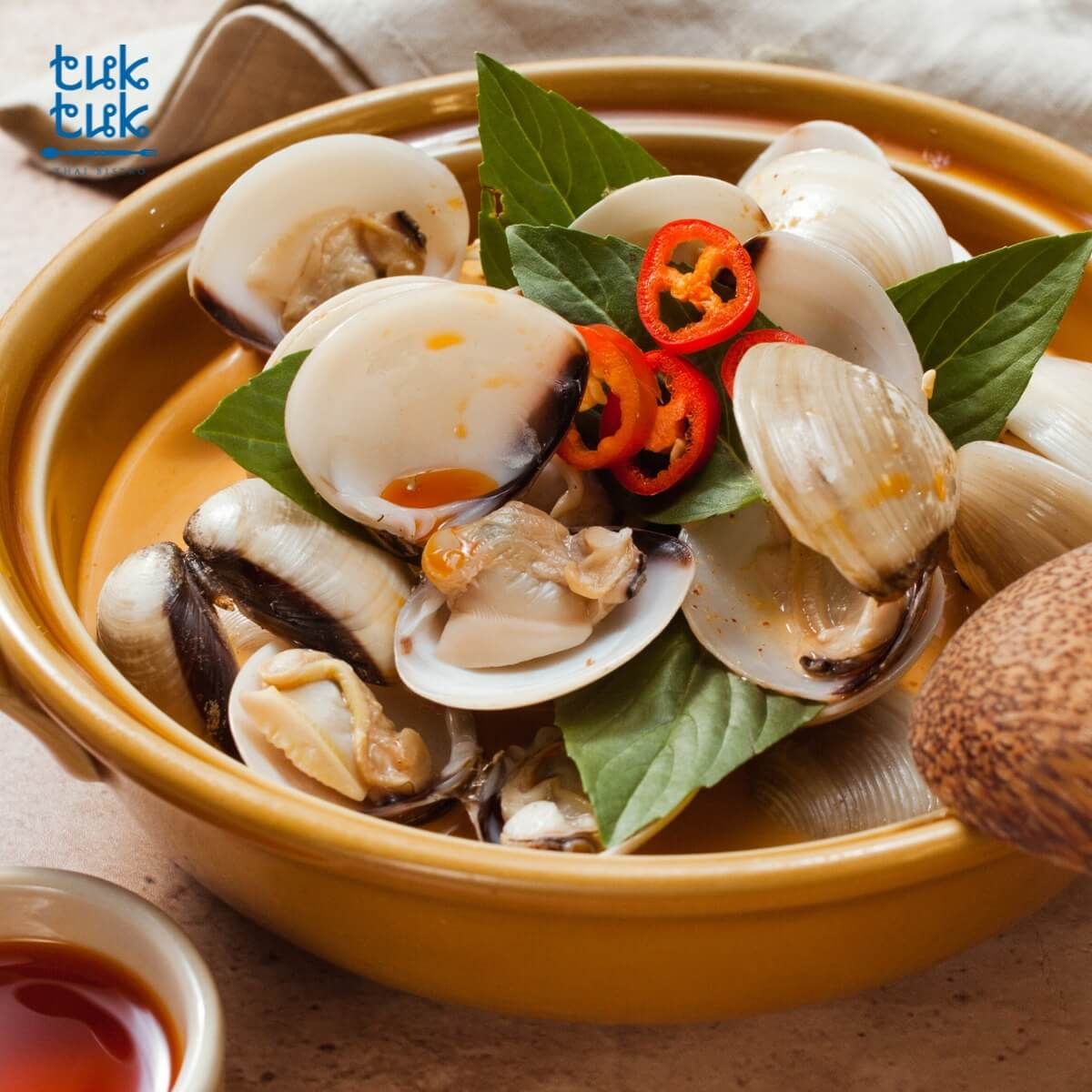 Tuktuk Thai Bistro - Lý Tự Trọng