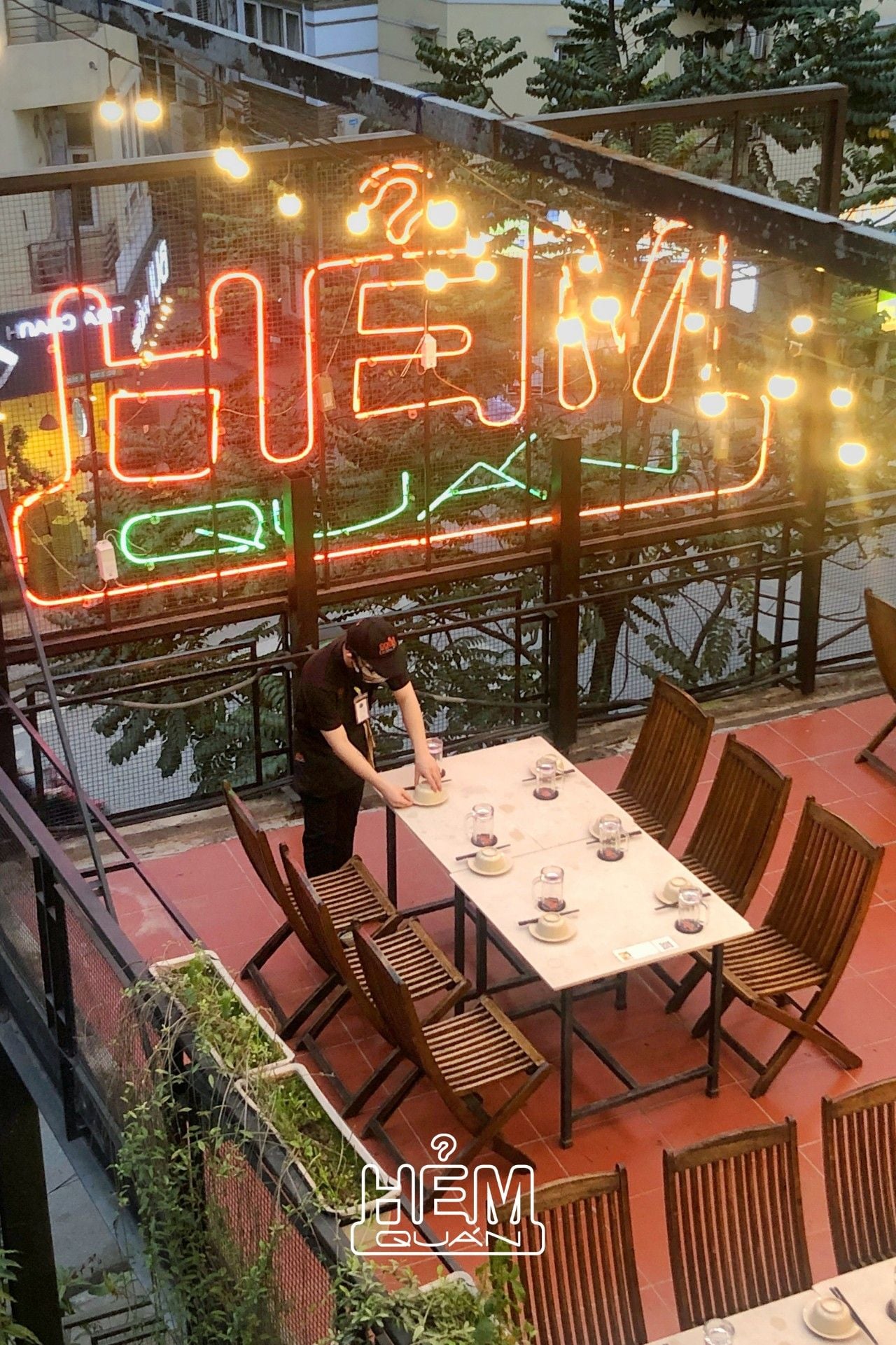 Hẻm Quán - Hoàng Cầu