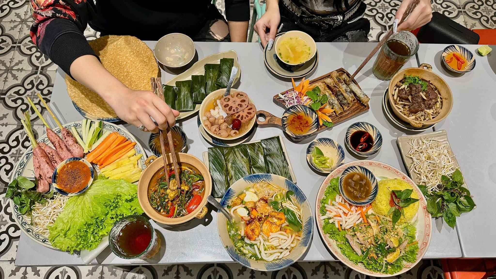 Mợ - Ẩm Thực Miền Trung - Bát Đàn