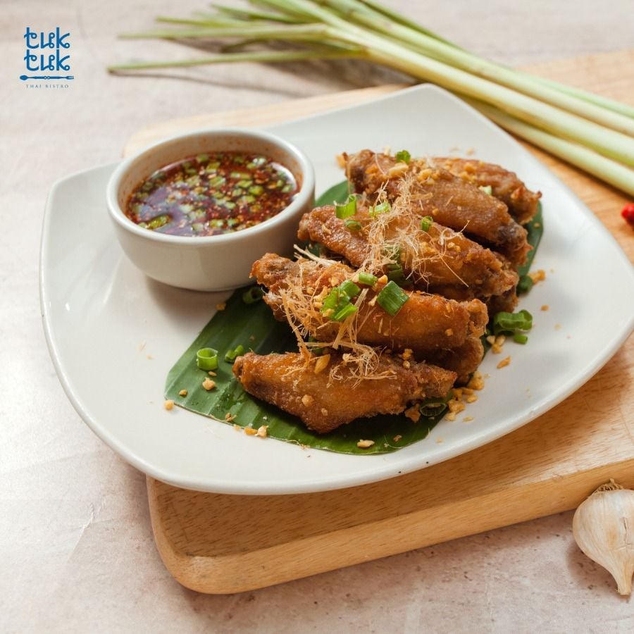 Tuktuk Thai Bistro - Triệu Việt Vương