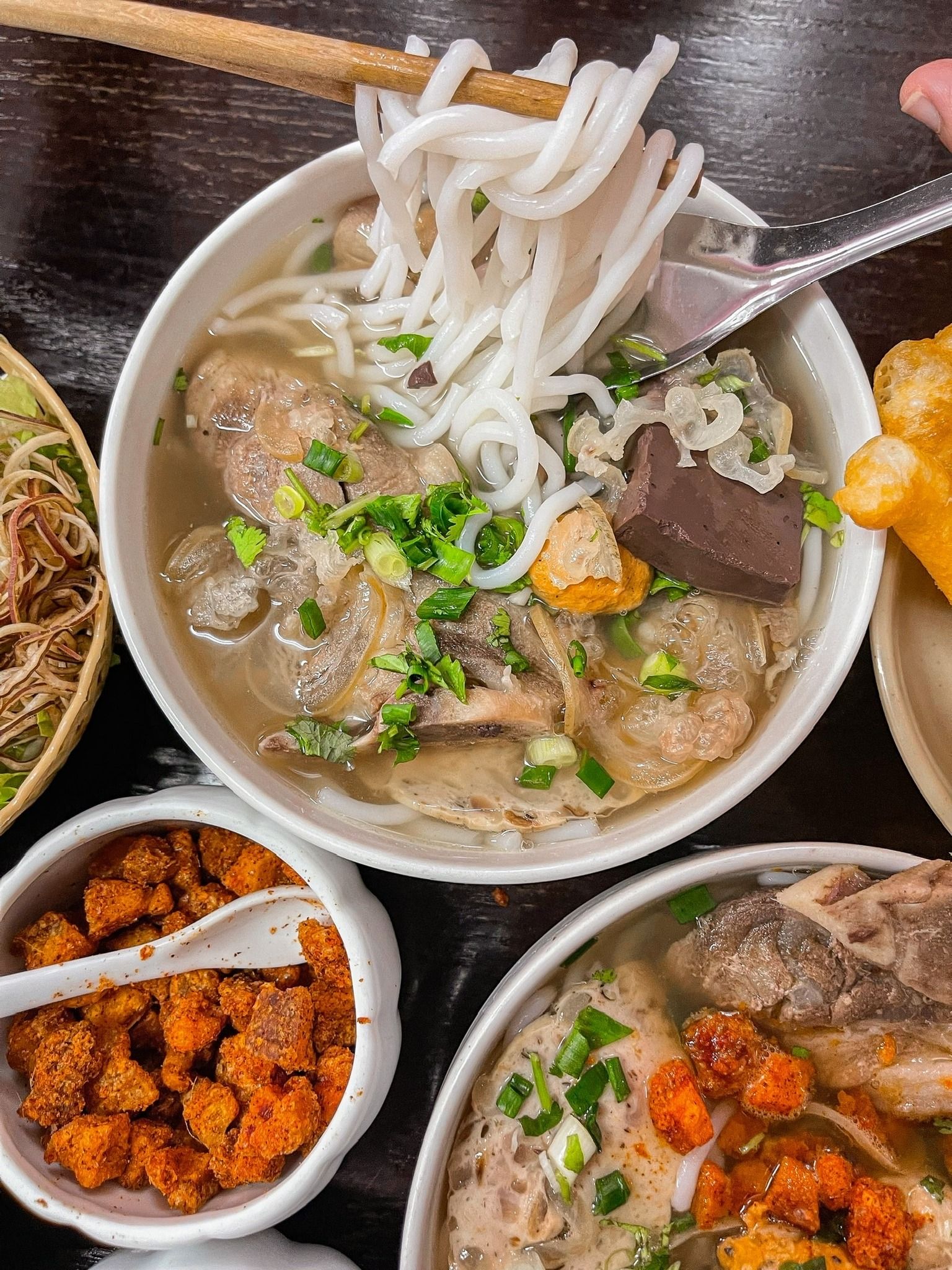 Bún Bò Huế An Cựu - Trung Văn