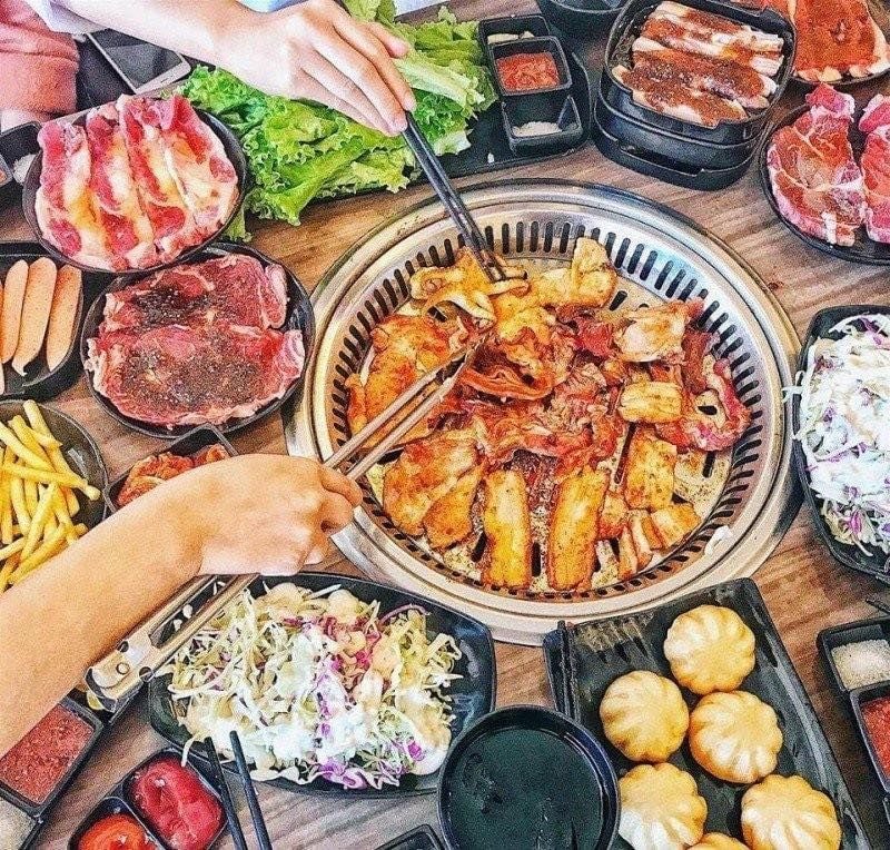 Lẩu Nướng Wang Wang - 30 Hồ Tùng Mậu